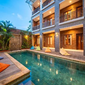 Gelatik Alojamento de Acomodação e Pequeno-almoço Seminyak