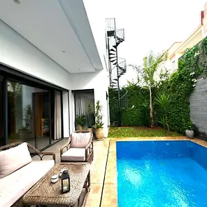 magnifique-villa-avec-piscine.hotelfesmorocco.com/